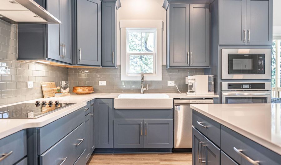 613 Watauga Ln, Aberdeen, NC 28315 - 4 Beds, 3 Bath