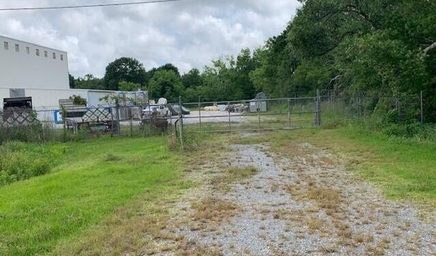 3416 Veterans Memorial Dr, Abbeville, LA 70510 - 0 Beds, 0 Bath