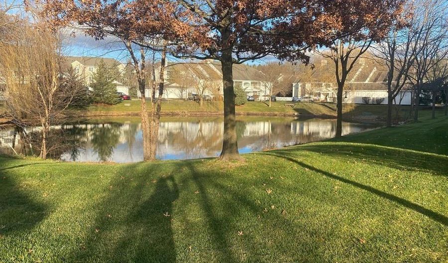 2822 S Knightsbridge Cir, Ann Arbor, MI 48105 - 3 Beds, 2 Bath