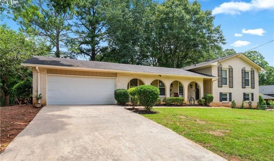 3864 Wake Forest Rd, Decatur, GA 30034 - 5 Beds, 3 Bath