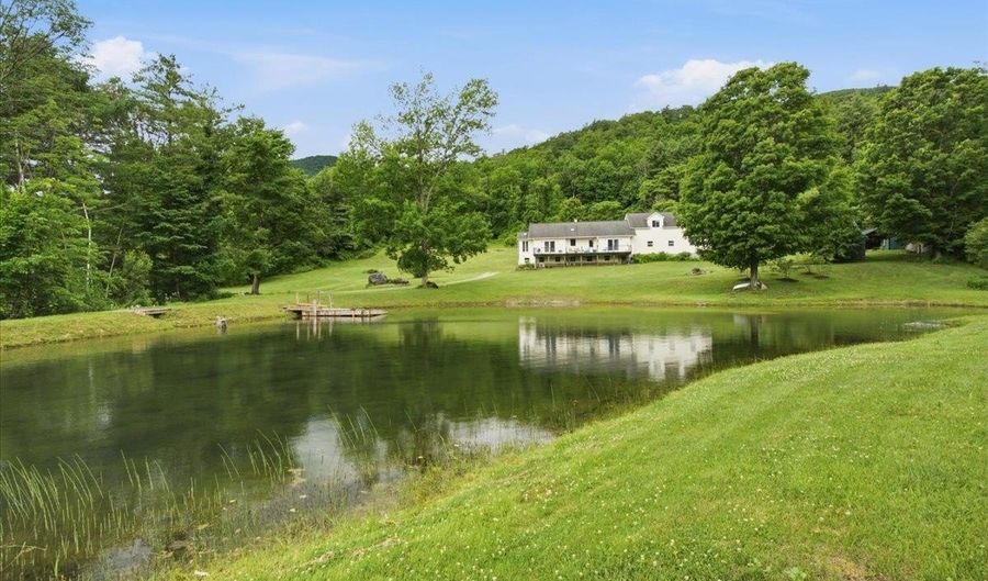 405 Old W Rd, Arlington, VT 05250 - 4 Beds, 4 Bath