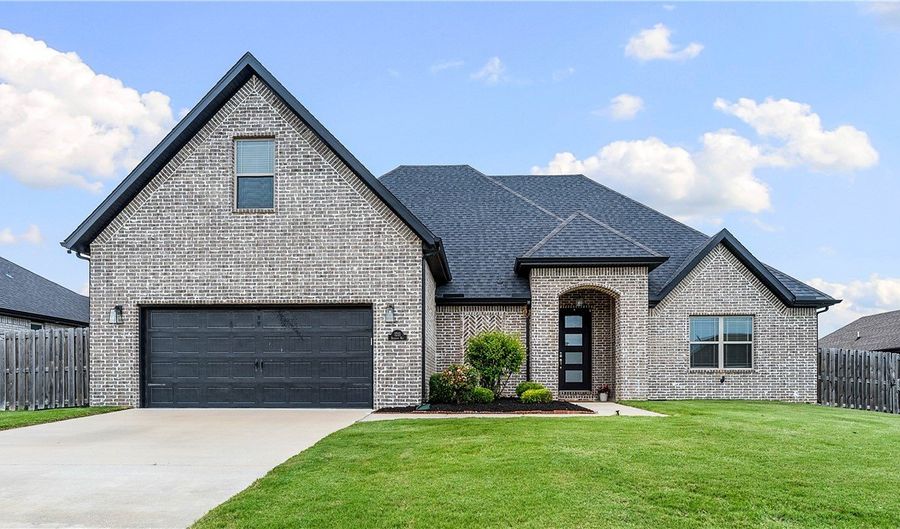 1211 Brandon Way, Bentonville, AR 72713 - 3 Beds, 3 Bath
