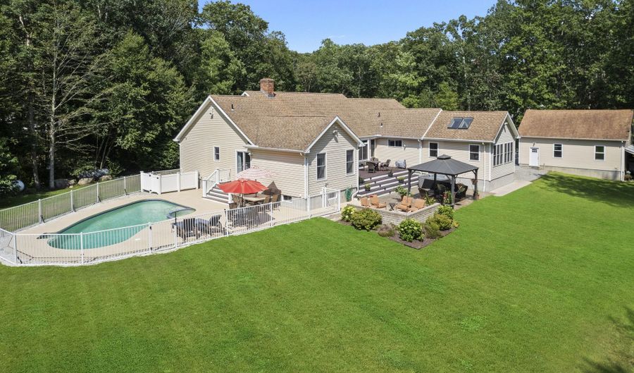 71 Olde Orchard Rd, Clinton, CT 06413 - 4 Beds, 3 Bath