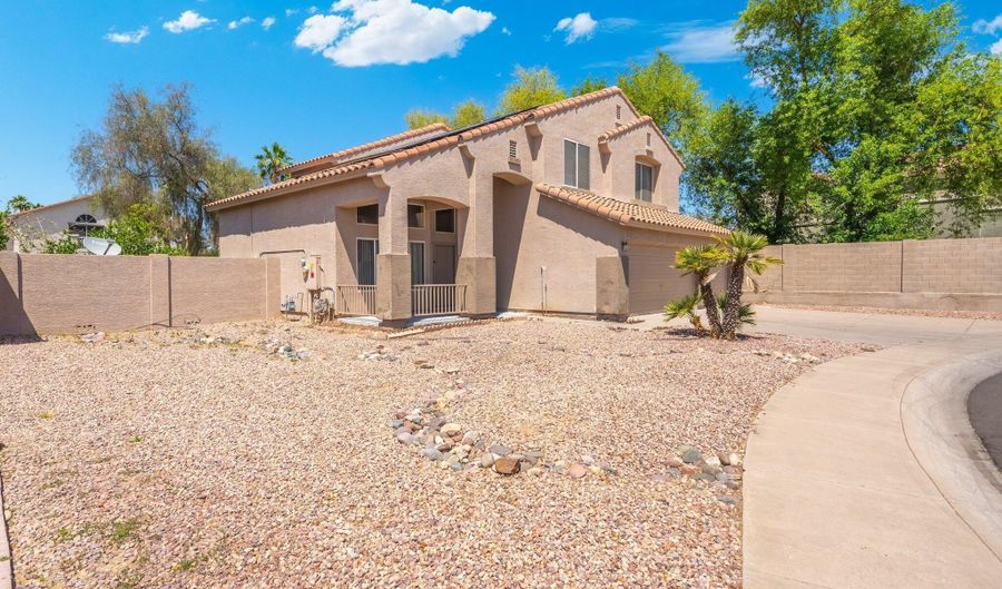 1254 W BROWNING Way, Chandler, AZ 85286 - 5 Beds, 3 Bath