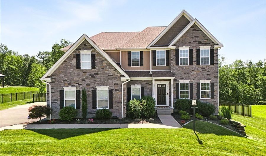 214 Stoneridge Ln, Adams Twp., PA 16046 - 5 Beds, 5 Bath