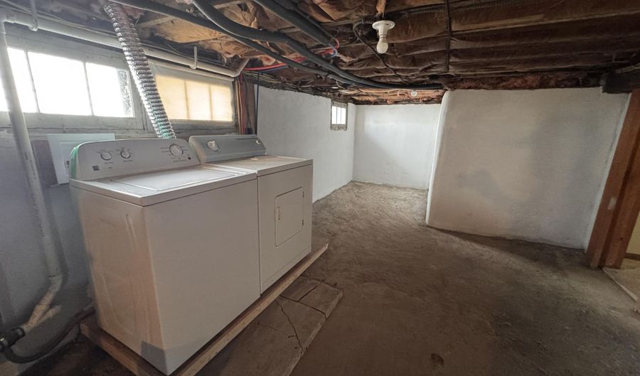 42 Peyster St, Albany, NY 12208 - 3 Beds, 2 Bath