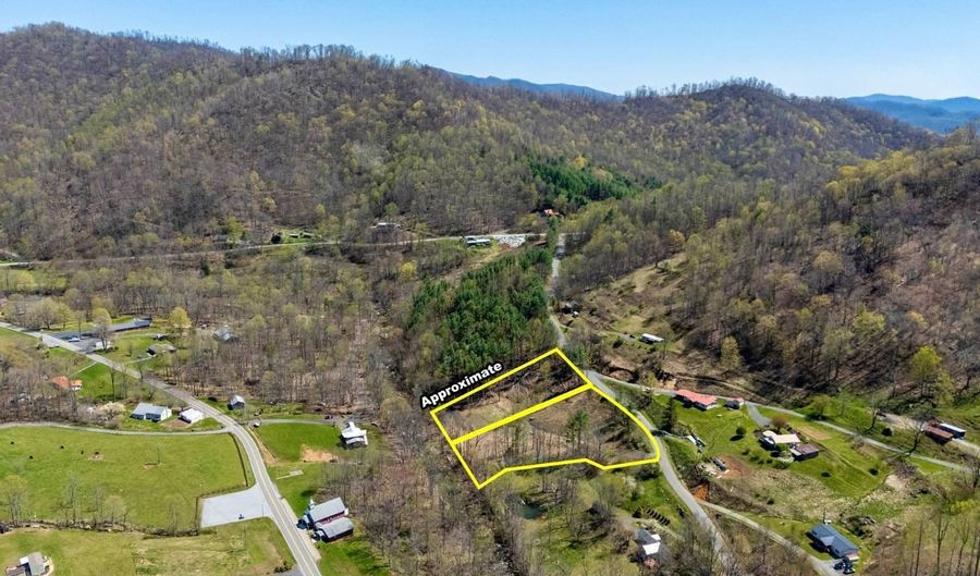 Pumpkin Patch Road, Bakersville, NC 28705 - 0 Beds, 0 Bath