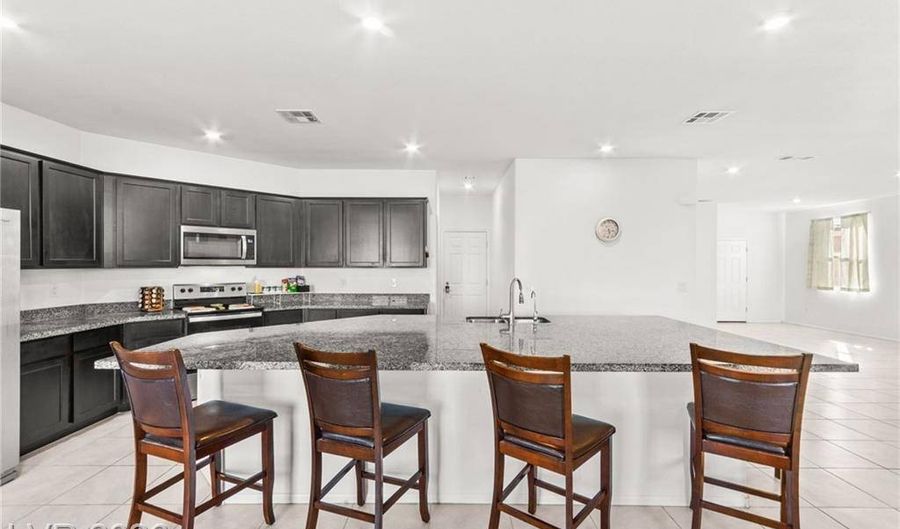 418 Bridal Veil Falls St, Indian Springs, NV 89018 - 5 Beds, 3 Bath