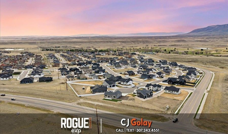 2773 Laredo Way, Casper, WY 82609 - 5 Beds, 3 Bath