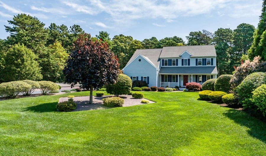 7 Mizzen Ln, Bourne, MA 02532 - 4 Beds, null Bath