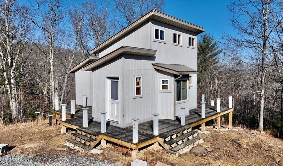 3530 Hamilton Rdg, Alderson, WV 24910 - 1 Beds, 0 Bath