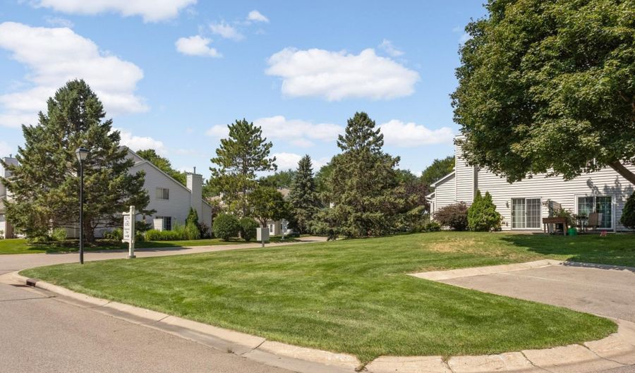12830 Echo Ln, Apple Valley, MN 55124 - 2 Beds, 1 Bath