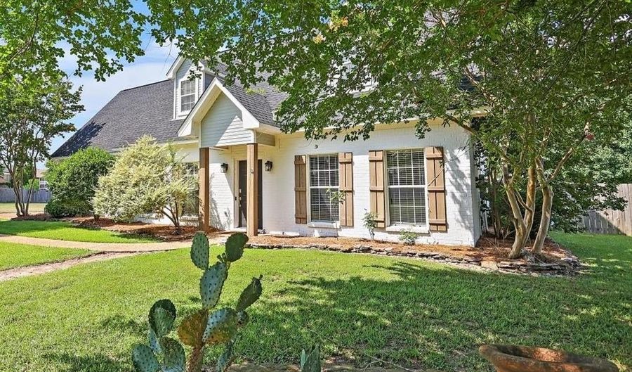 449 Abbey Woods, Brandon, MS 39047 - 4 Beds, 3 Bath