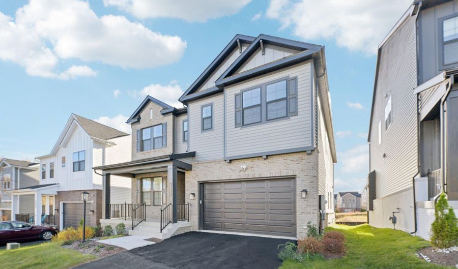 42051 NIGHT NURSE Cir, Ashburn, VA 20148 - 5 Beds, 5 Bath