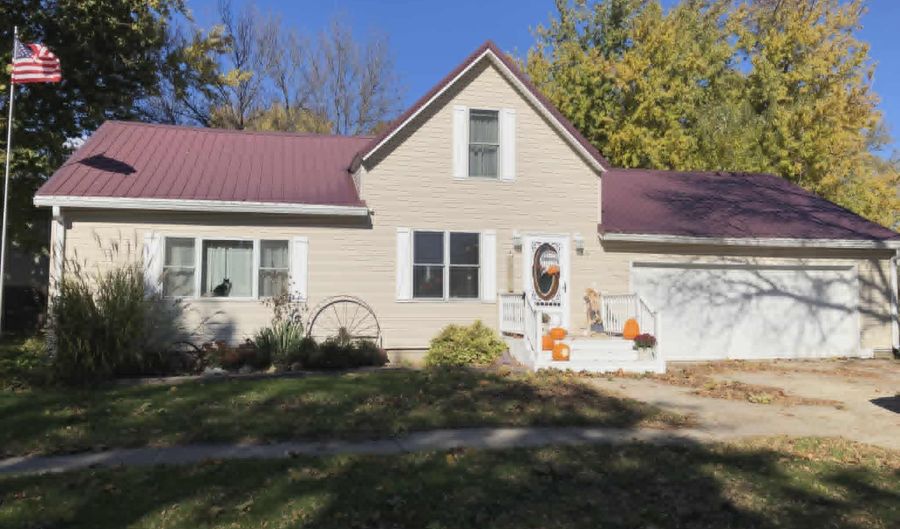 313 E 3rd St, Arthur, IA 51431 - 3 Beds, 1 Bath