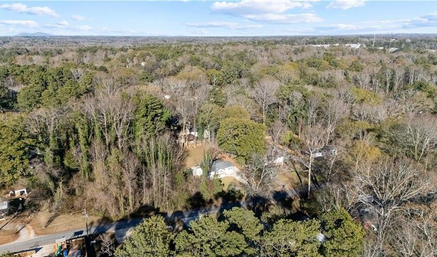 1794 Blossom Ln, Austell, GA 30168 - 5 Beds, 3 Bath