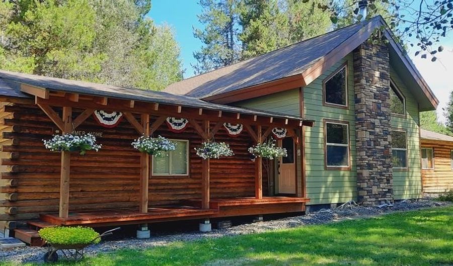 10534 Hwy 55, Cascade, ID 83611 - 2 Beds, 2 Bath