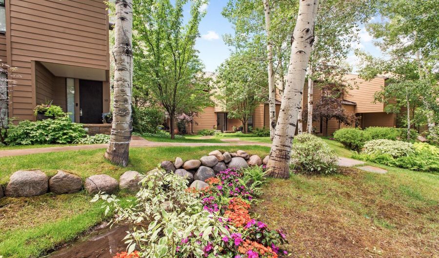 155 Lone Pine Rd 8, Aspen, CO 81611 - 3 Beds, 3 Bath