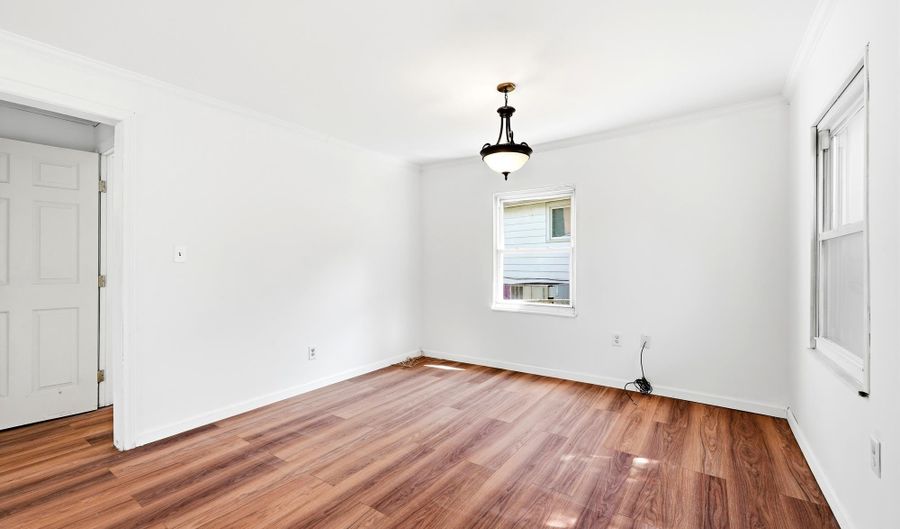 201 McComas Ave, Barboursville, WV 25504 - 2 Beds, 2 Bath