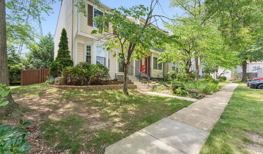 6101 BRISTOL Way, Alexandria, VA 22310 - 2 Beds, 4 Bath