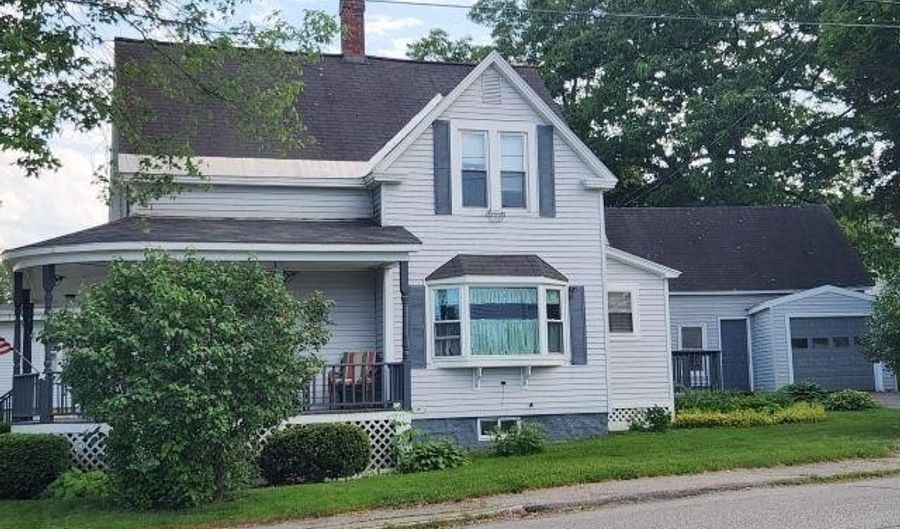 191 Norway St, Berlin, NH 03570 - 2 Beds, 2 Bath