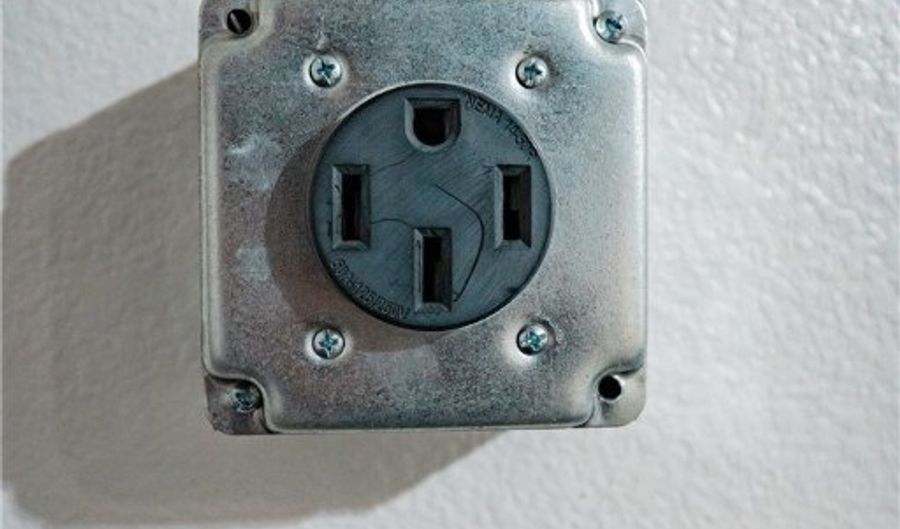 10404 Mystic Pine Rd, Las Vegas, NV 89135 - 4 Beds, 3 Bath