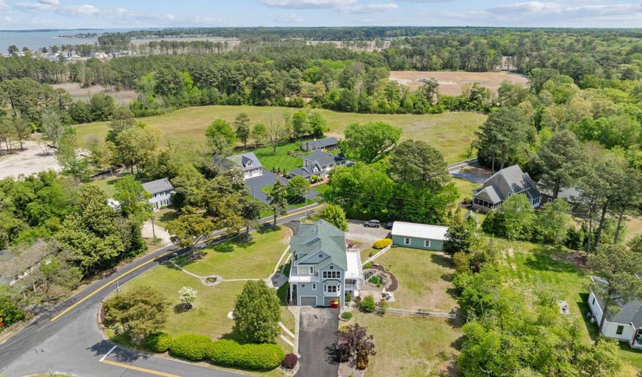 30602 SANDY LANDING Rd, Dagsboro, DE 19939 - 5 Beds, 5 Bath