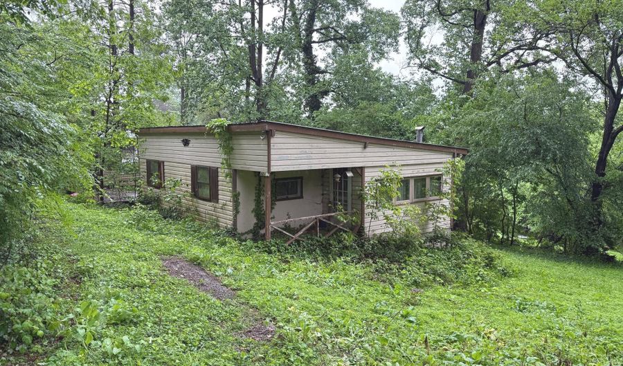 48 IRWIN Rd, Airville, PA 17302 - 2 Beds, 1 Bath