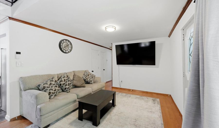 801 E PENN PINES Blvd, Aldan, PA 19018 - 3 Beds, 3 Bath