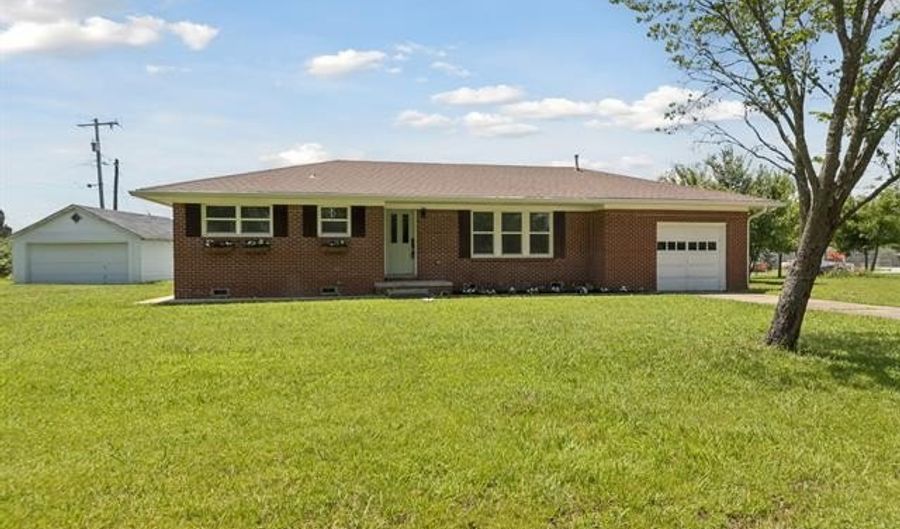 425 Mulberry Ave, Afton, OK 74331 - 3 Beds, 1 Bath