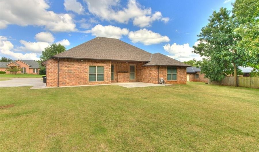 1126 Woodbrook Dr, Purcell, OK 73080 - 4 Beds, 2 Bath