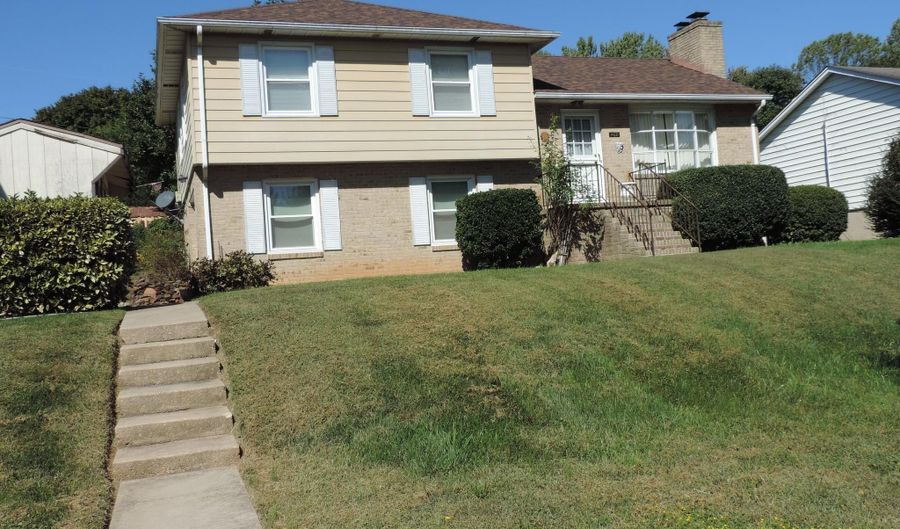 408 CLOVER St, Aberdeen, MD 21001 - 3 Beds, 2 Bath