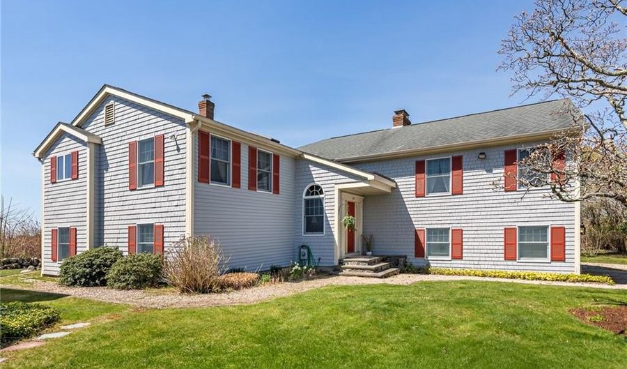 124 Houston Ave, Narragansett, RI 02882 - 4 Beds, 4 Bath