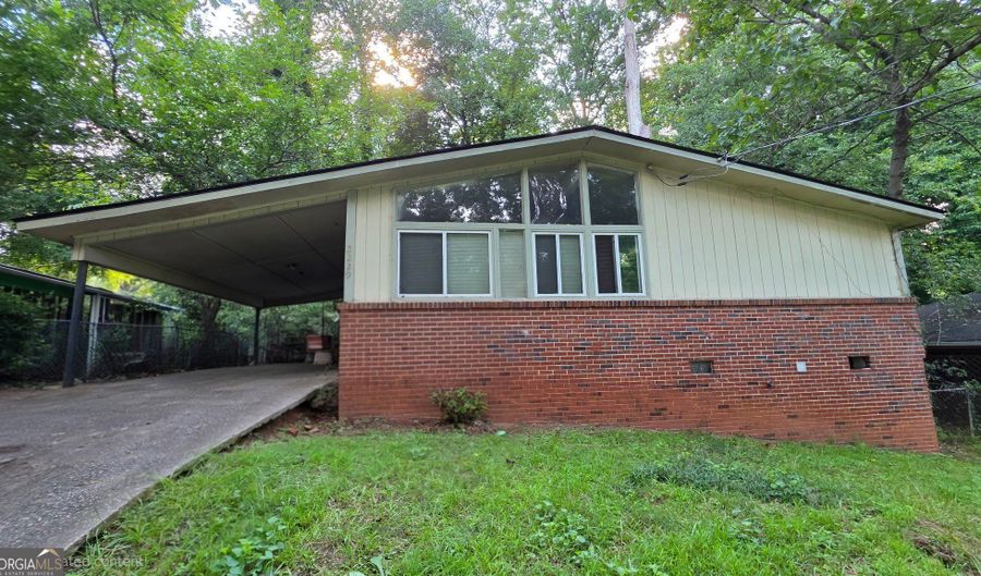 2229 Polar Rock Pl SW, Atlanta, GA 30315 - 3 Beds, 2 Bath