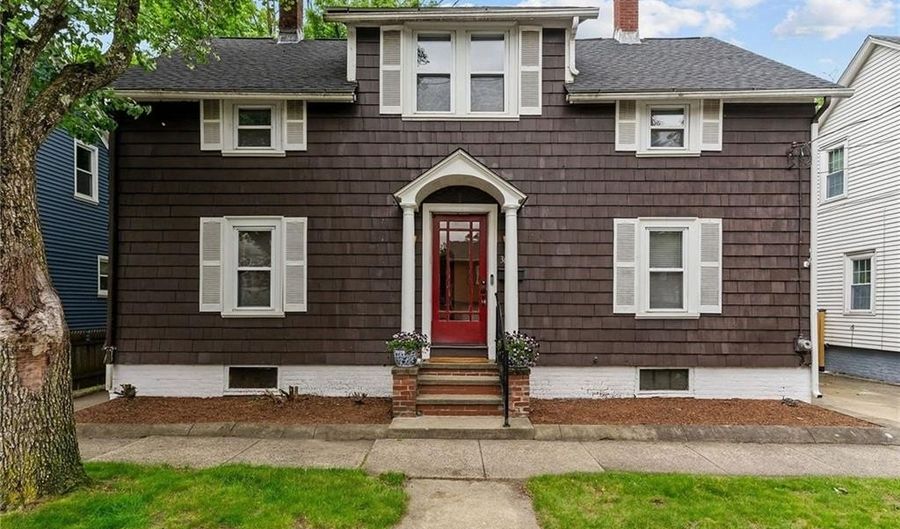 36 Ruth Ave, East Providence, RI 02916 - 5 Beds, 2 Bath