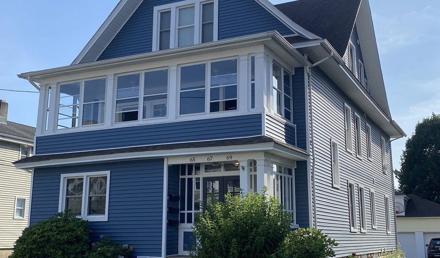 65 Scofield Ave, Bridgeport, CT 06605 - 2 Beds, 1 Bath