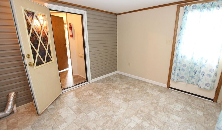 22927 CYPRESS Dr, Lewes, DE 19958 - 3 Beds, 2 Bath