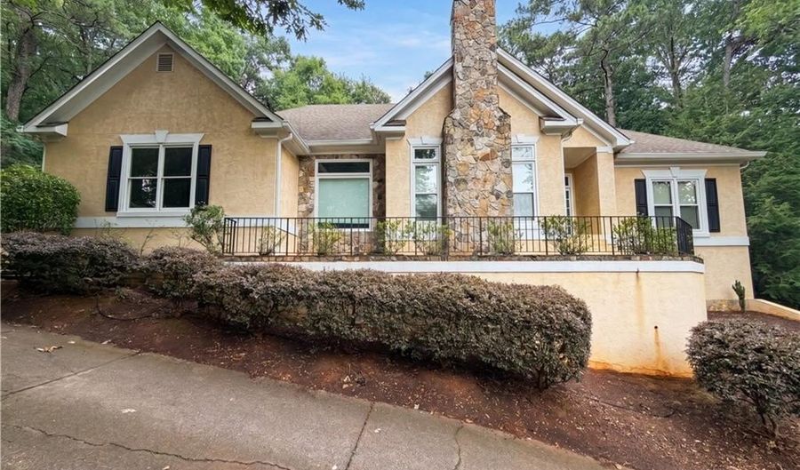 931 Sundew Dr, Alpharetta, GA 30005 - 5 Beds, 4 Bath