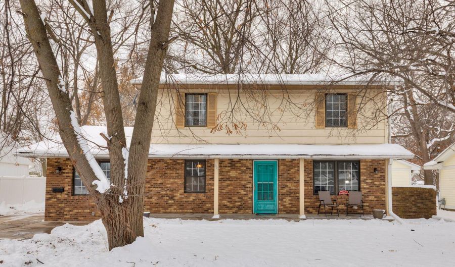 610 5th Ave, Altoona, IA 50009 - 3 Beds, 2 Bath