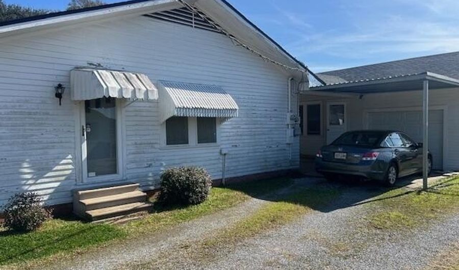 609 Old Kaplan Hwy, Abbeville, LA 70510 - 4 Beds, 3 Bath