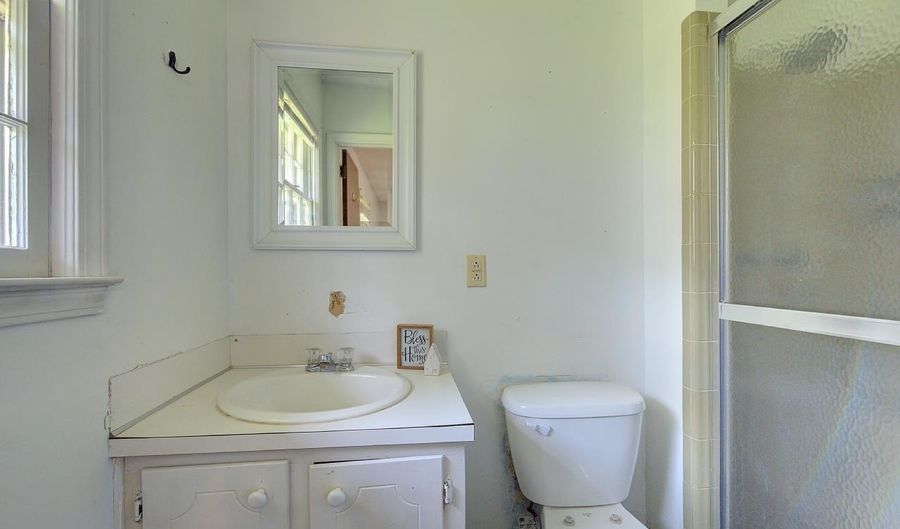 323 Maria Dr, Anderson, SC 29625 - 3 Beds, 2 Bath