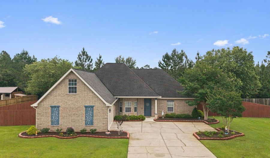 2100 Parkview Cv, Biloxi, MS 39532 - 3 Beds, 2 Bath