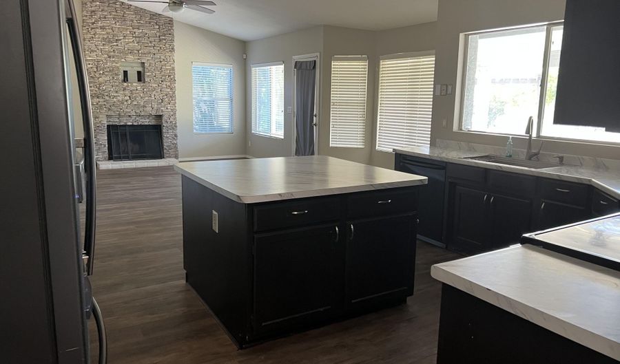 1992 N El Dorado Ct, Chandler, AZ 85224 - 4 Beds, 2 Bath