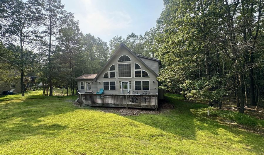 85 Shawnee Trl, Albrightsville, PA 18210 - 4 Beds, 2 Bath