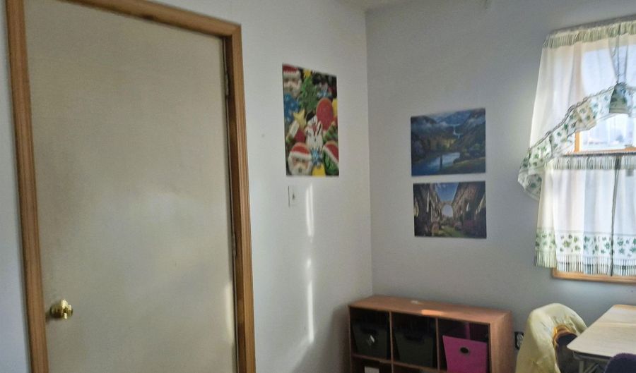 1311 9th St, Auburn, NE 68305 - 3 Beds, 1 Bath