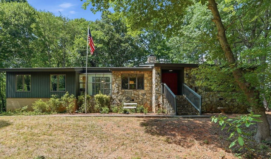 507 Phar Lap Ln, Bahama, NC 27503 - 4 Beds, 4 Bath