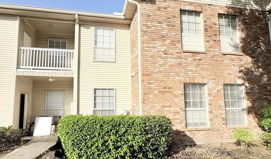 4441 Burbank Dr Apt 108, Baton Rouge, LA 70820 - 3 Beds, 3 Bath