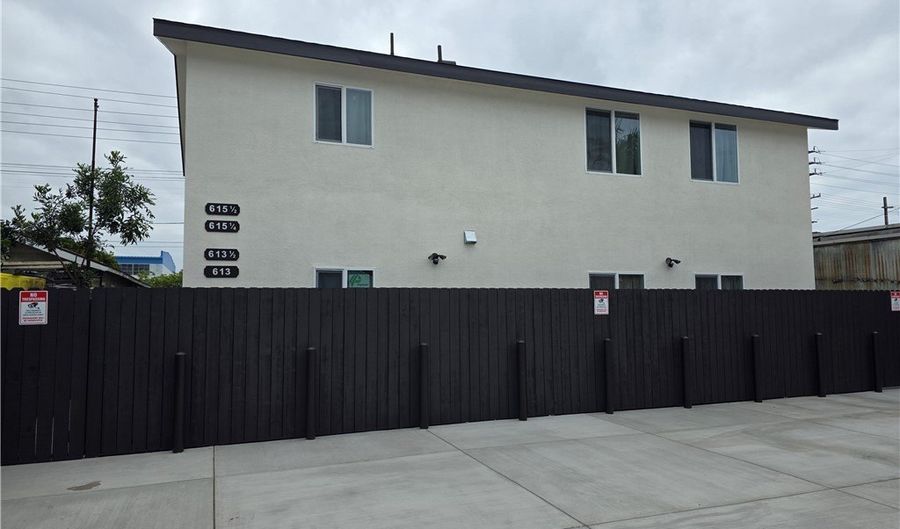 615 N Fries, Los Angeles, CA 90744 - 3 Beds, 2 Bath