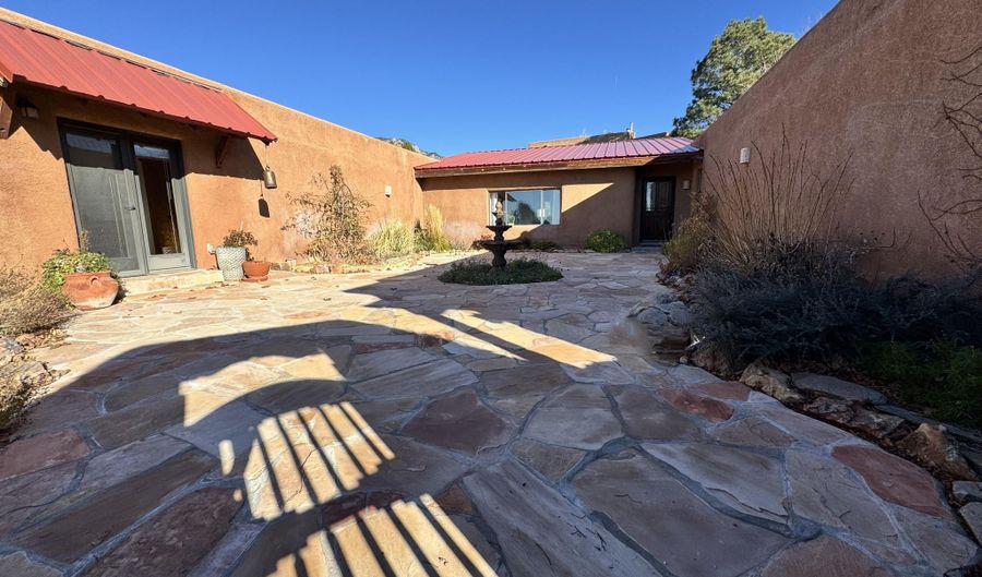 1405 San Rafael Pl NE, Albuquerque, NM 87122 - 3 Beds, 3 Bath