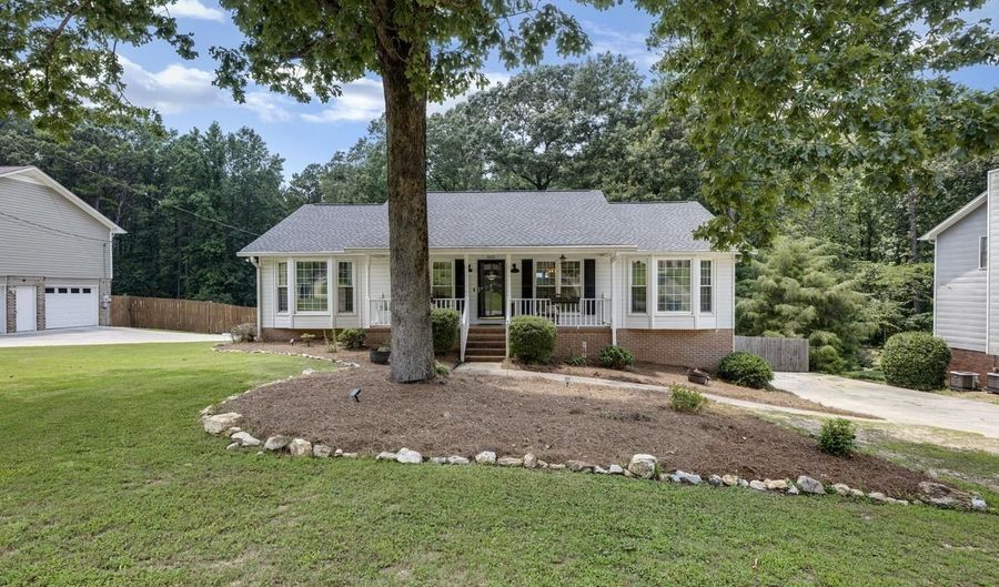 1021 INDEPENDENCE Ct, Alabaster, AL 35007 - 3 Beds, 2 Bath